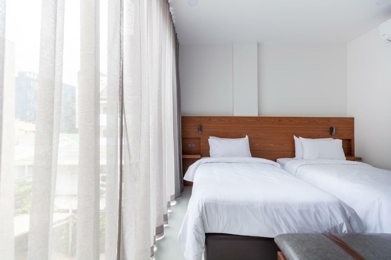 Reno Hotel Bangkok Dış mekan fotoğraf